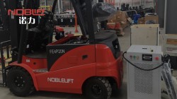 諾力叉車(chē)