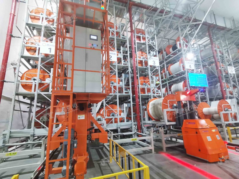 AGV運滿工裝與立體庫對接